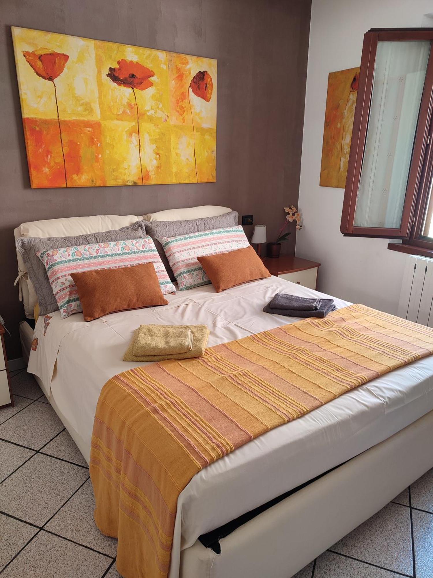 Family&group Attic Late Check-in Free Luggage Apartment Como