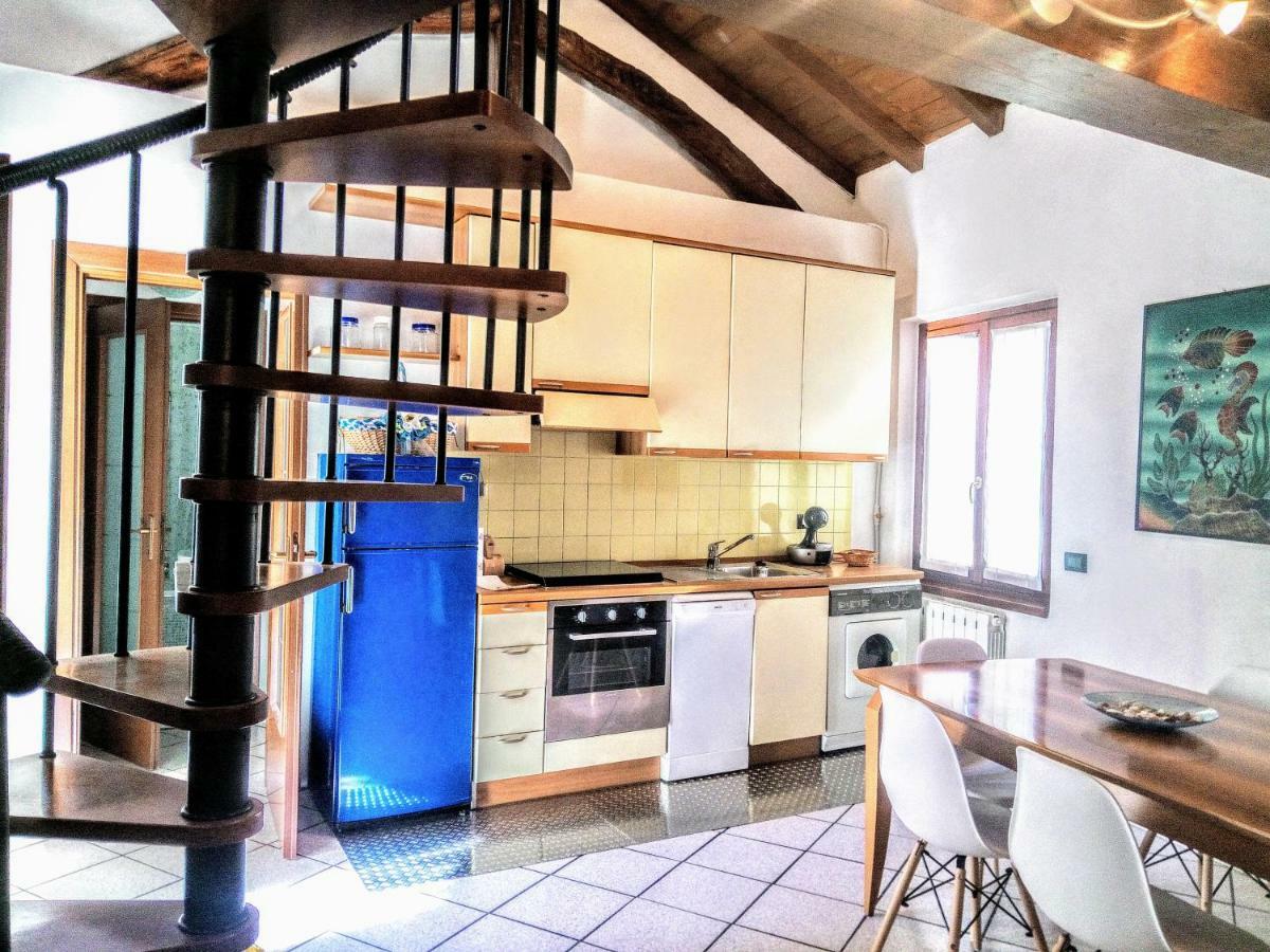 Family&group Attic Late Check-in Free Luggage Apartment *